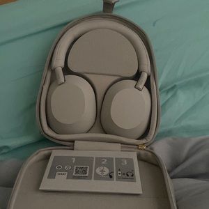 WH-1000XM5 Wireless Industry Leading Noise Canceling Headphones
